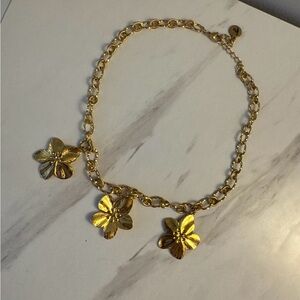 NWOT Gold Floral Chain Necklace KC Chic 19” adjustable